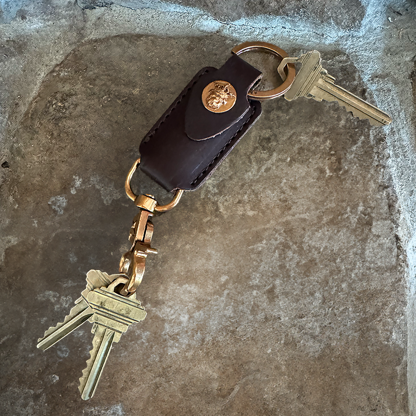 Tilman Dark Brown Valet Key Clip